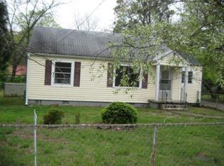 5041 Maple Dr, Forest Park, GA 30297