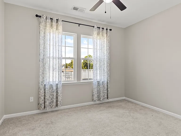 5009 Glenellen Way — Photo 25