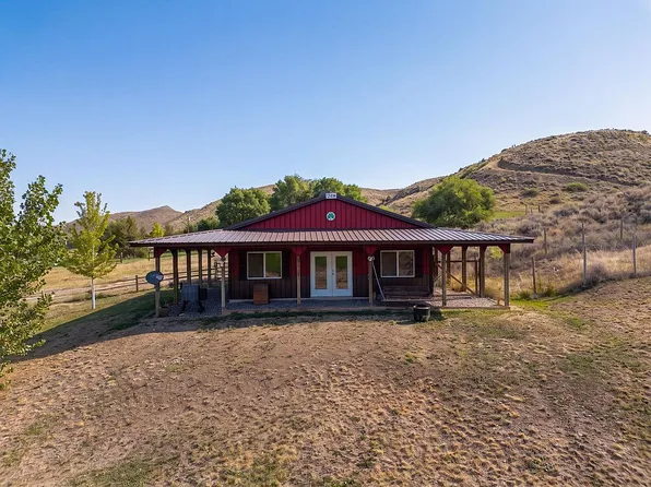 134 Homestead Rd, Edgar, MT 59026