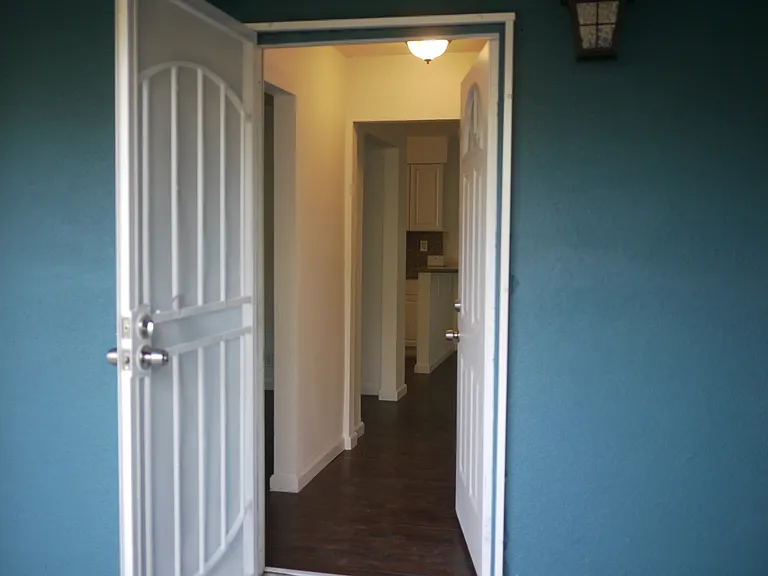 7676 Hemlock Ave — Photo 3