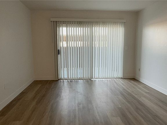 3rd image of 8070 W Russell Rd Unit 1092
