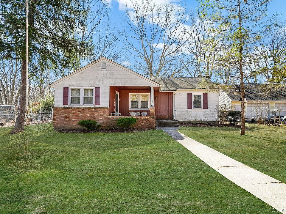 1st image of 38 Miller Place Middle Island Road
