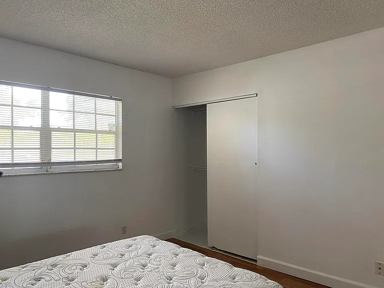 2751 S Palm Aire Dr #107 — Photo 14
