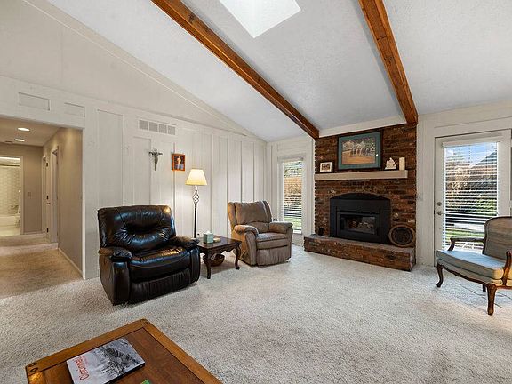 4th image of 7294 Timberknoll Dr