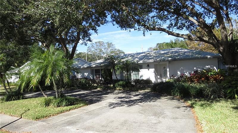 1st image of 125 34th Ave N