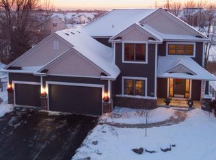 9847 Vagabond Ln N, Maple Grove, MN 55311