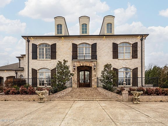 3rd image of 2466 Ross Rd