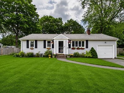 41 Essex Rd, Sharon, MA, 02067