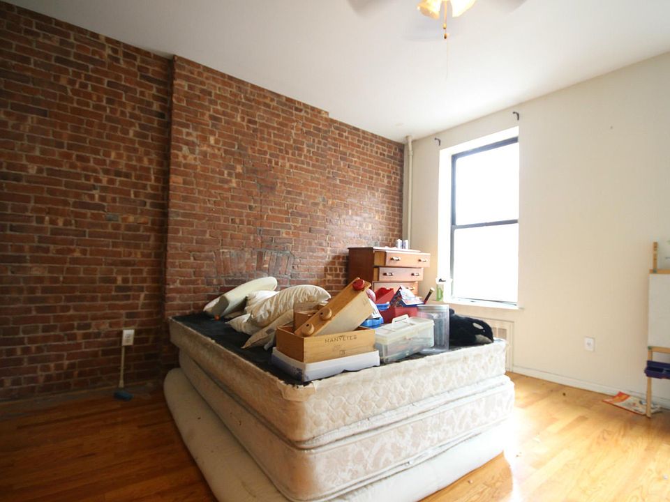 2nd image of 852 Driggs Ave #2