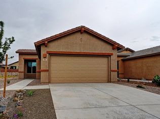 565 N Mazatzal Dr, Green Valley, AZ 85614