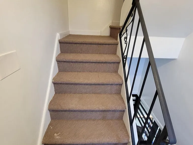 1331 Astor St #2 — Photo 9