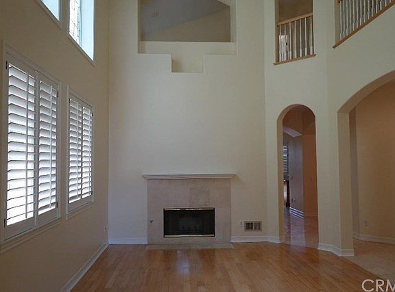 2nd image of 1409 Elm Ave