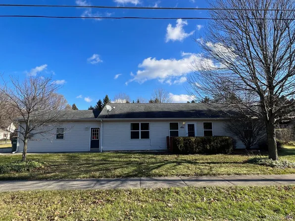 4125 Center St, Metamora, MI 48455