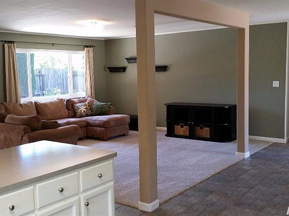 3rd image of 1626 Quail Cir