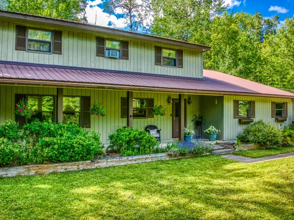 191 Glenwood Dr, Saranac Lake, NY 12983