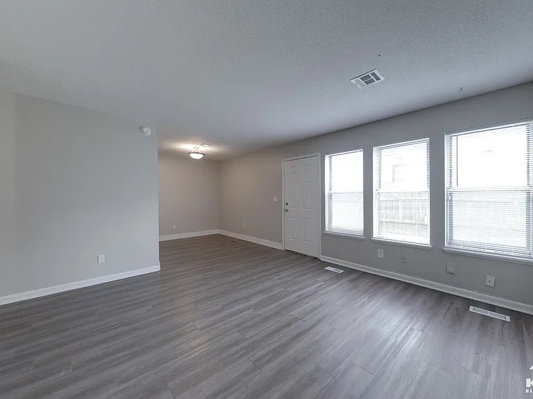 1656 N Minneapolis St — Photo 3