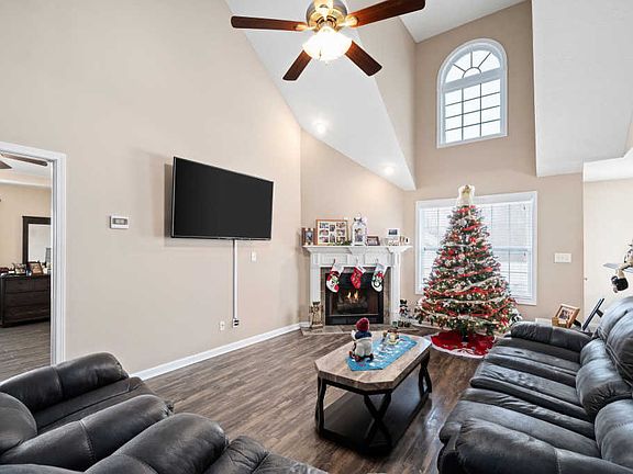 5th image of 1296 Keech Dr