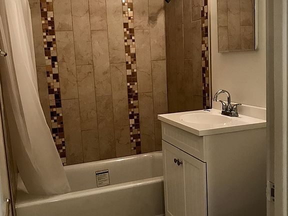 5th image of 2200 Princeton Dr APT 104