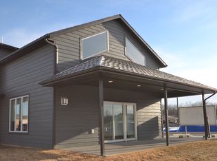 1333 Bayview Ct, Bismarck, ND 58504