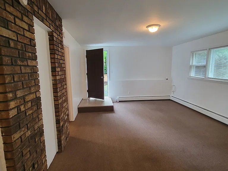 14 Brook St #3 — Photo 5