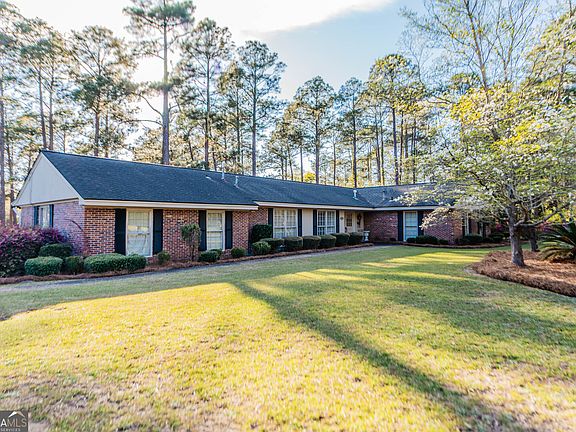 2nd image of 5207 Forest Lake Rd