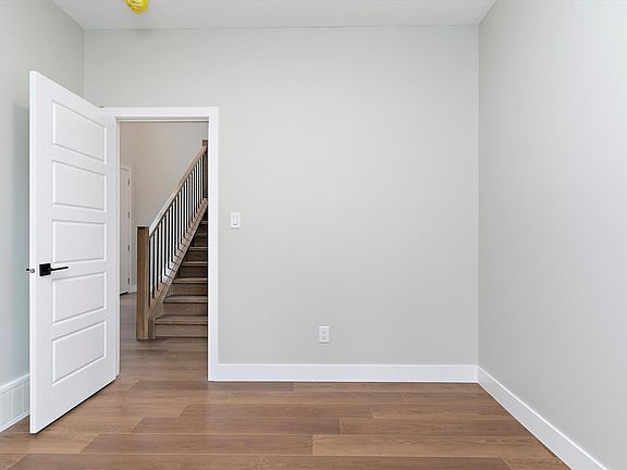 5th image of 5020 50th St