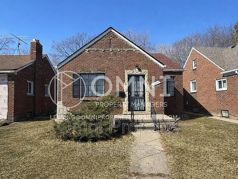 9747 Somerset Ave — Photo 1