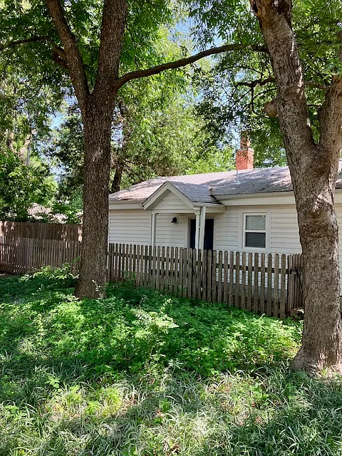 Studio, 600 sqft, $995 — Photo 4