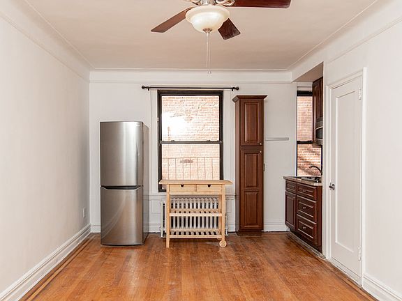 3rd image of 300 8th Ave APT 3N