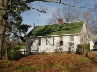 37 Dean Ave, Johnston, RI 02919