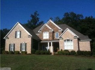 7812 Charles Place Dr, Kernersville, NC 27284