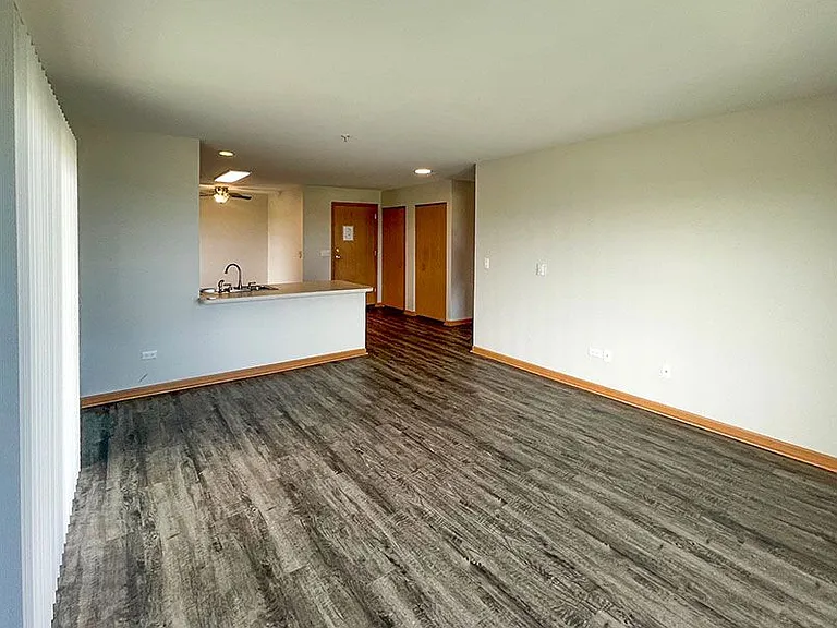 ST JAMES SENIOR APARTMENTS — Photo 11