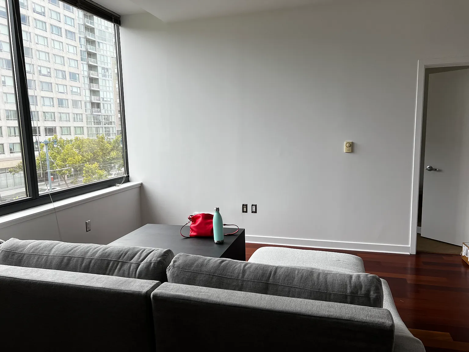 260 King St — Photo 4