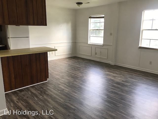 2nd image of 33 Harris Rd #33