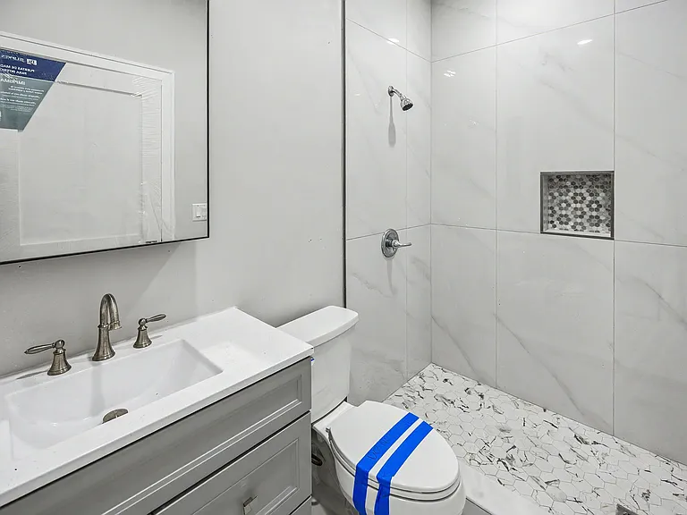226 Mack Ave #10 — Photo 9