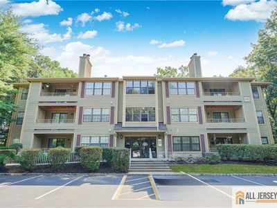 1410 Stoneridge Cir, Helmetta, NJ, 08828