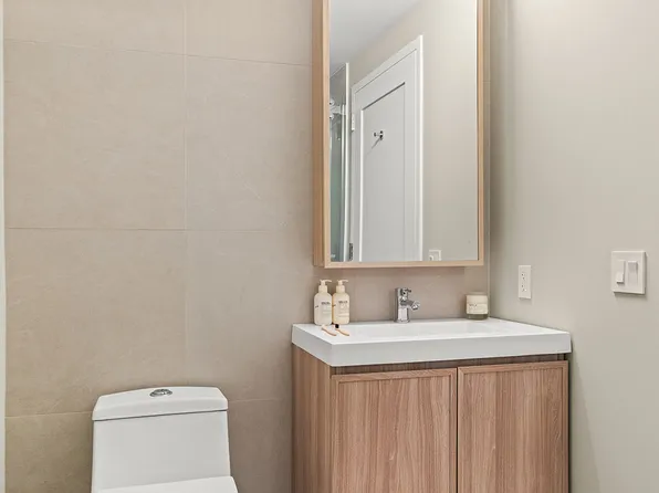 532 Neptune Avenue image 9 of 22