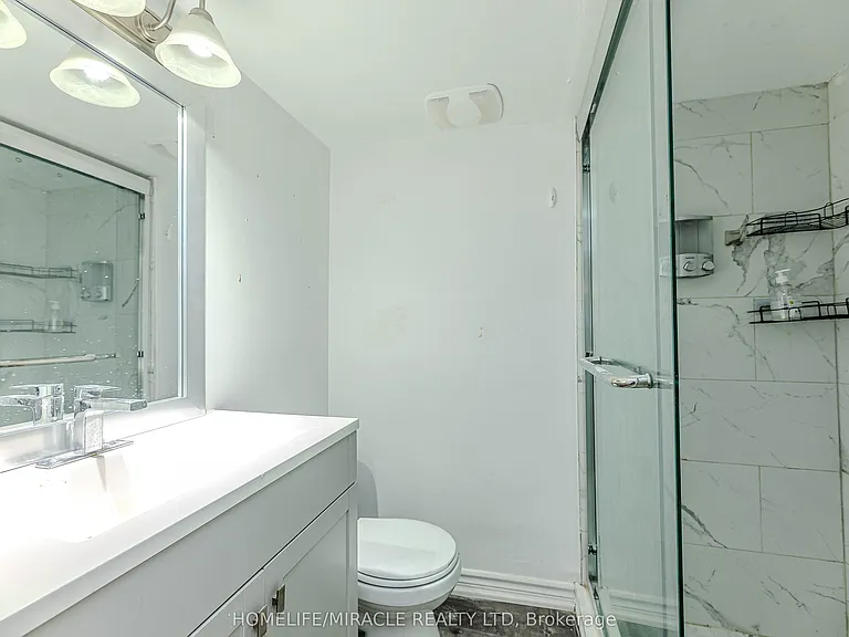 851 Bennett Ct — Photo 43