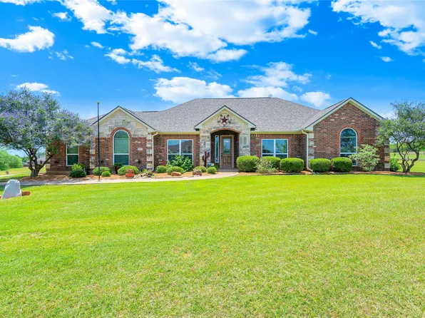 109 Falcons Eye Ct, Weatherford, TX 76087