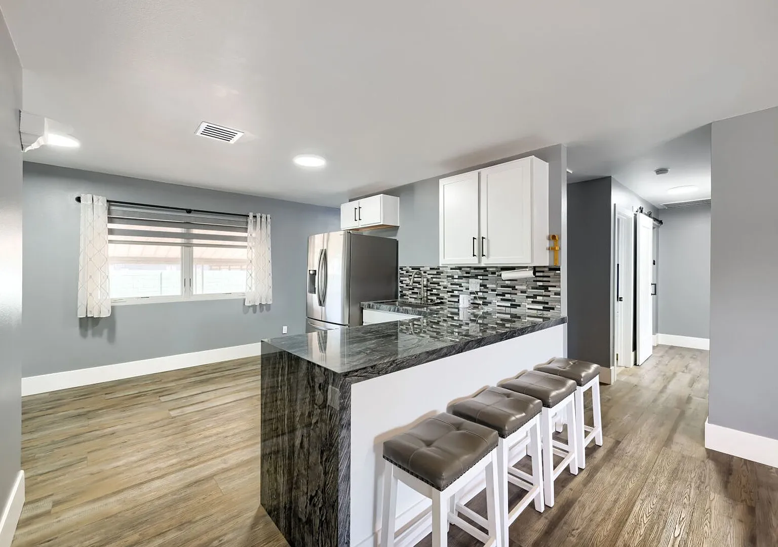 Modern Remodeled 2 Bedroom Home With Solar & Huge Backyard! — Photo 2