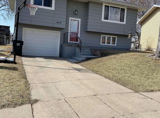 423 Oregon Trl, Lincoln, NE 68521