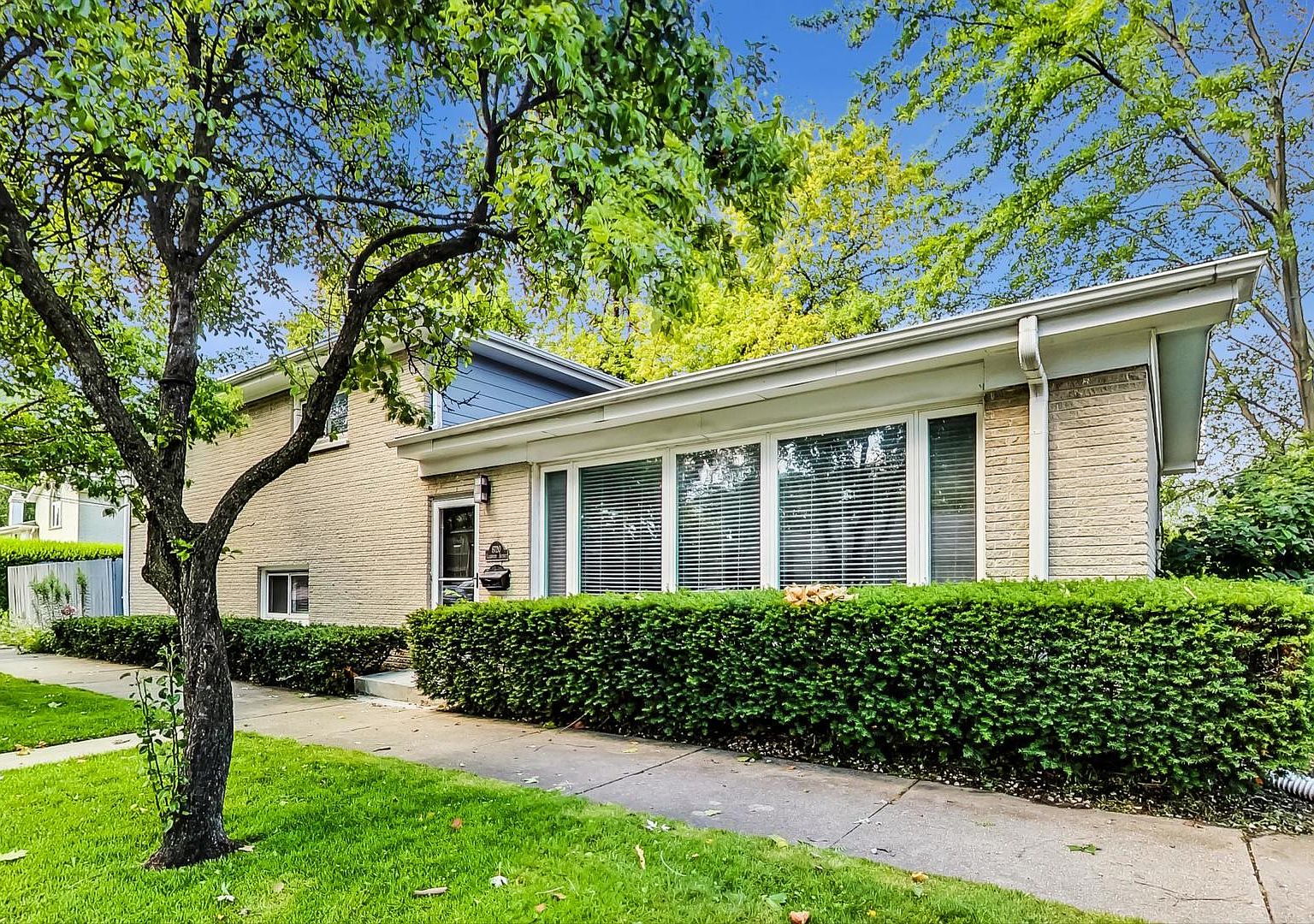 8720 Lockwood Ave, Skokie, IL 60077 MLS 11850315 Zillow
