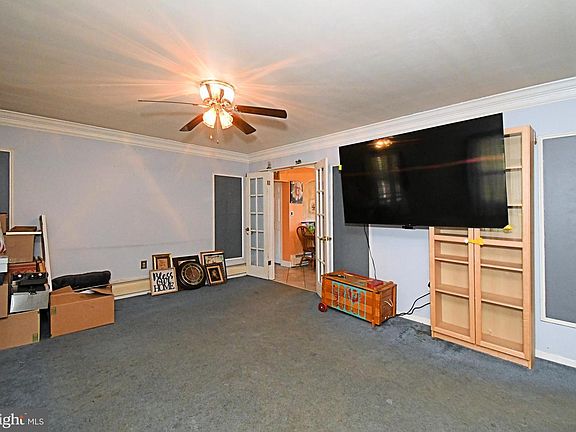 5th image of 127 Hedge Rd