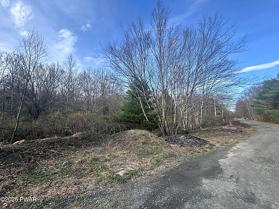 5th image of Fox Rd
