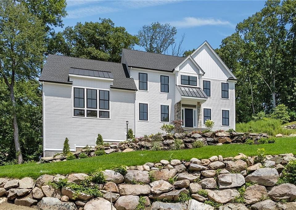 1st image of 15 Tuscan Ct