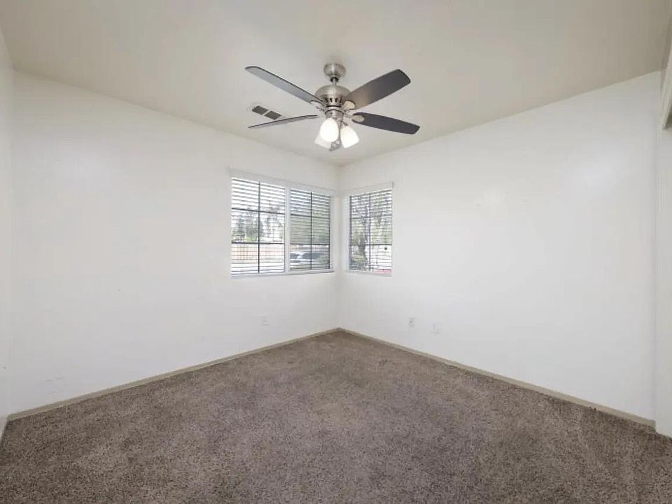 1st image of 323 Diamond Oaks Rd