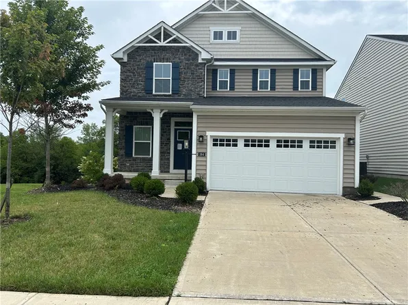 384 Warm Springs Dr, Fairborn, OH 45324
