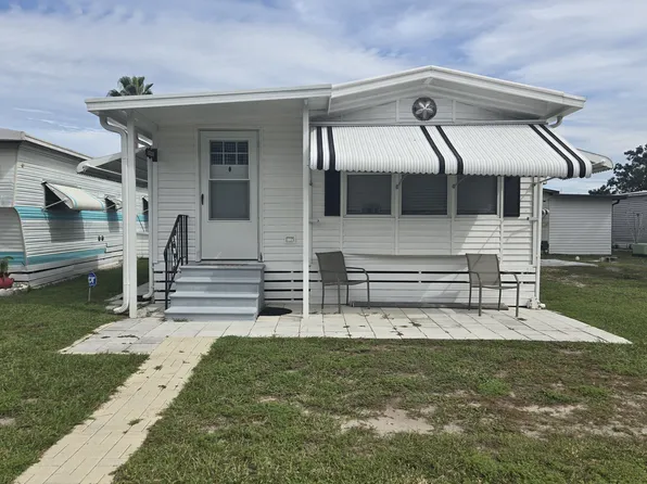 34645 Leisure Days Dr, Zephyrhills, FL 33541