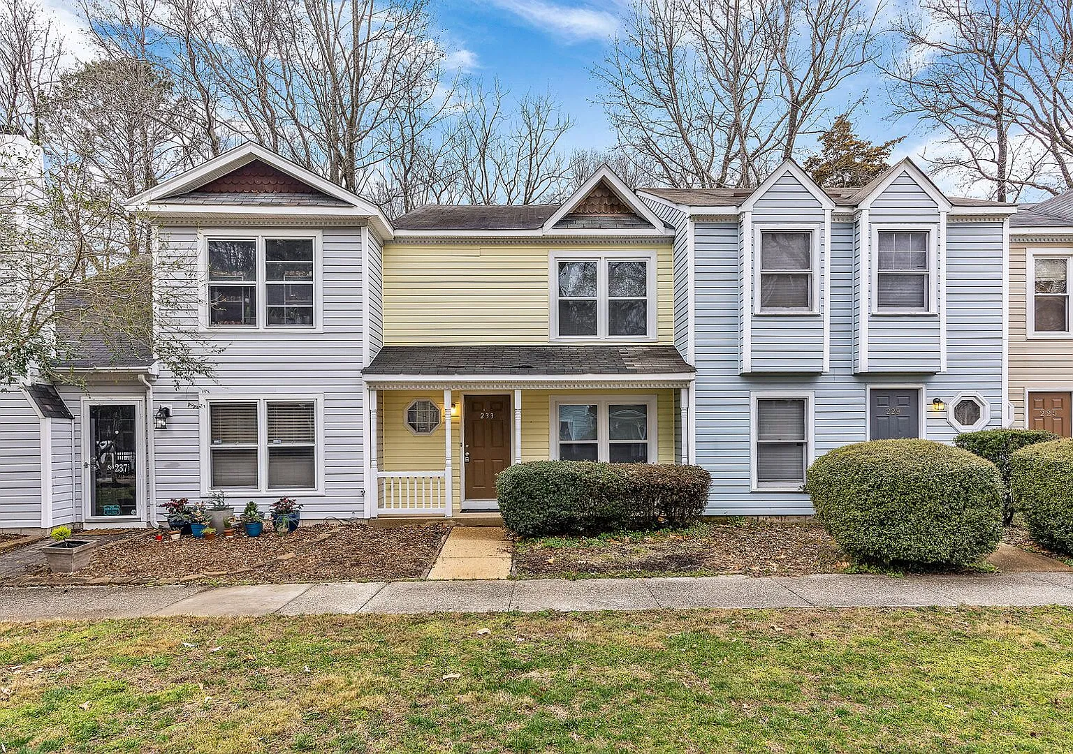 233 Susan Constant Drive Newport News, VA 23608 — Photo 1