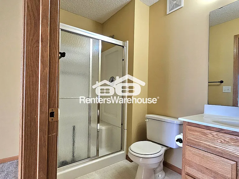 7648 Century Blvd — Photo 10